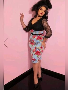 Vixen by Micheline Pitt Romantique Blue Floral Wiggle Dress with Pink Roses